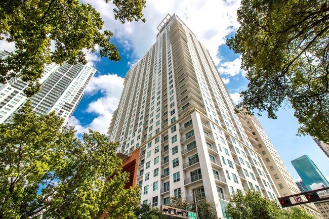 Foto del edificio - 133 NE 2nd Ave