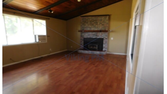 Foto del edificio - 501 NE Loper Ave