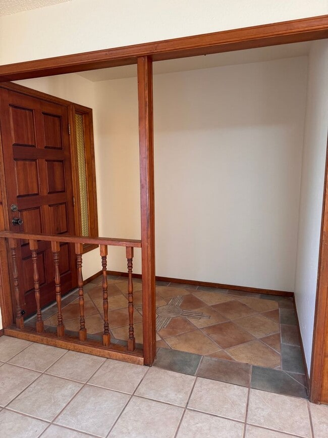 Foto del edificio - $500 off first months rent, Nice Home in the Telshor Area