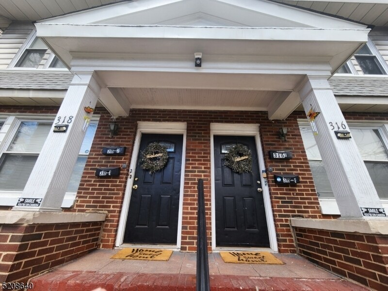 Foto principal - 316 Tremont Ave