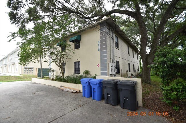 Building Photo - 8419 N Manhattan Ave