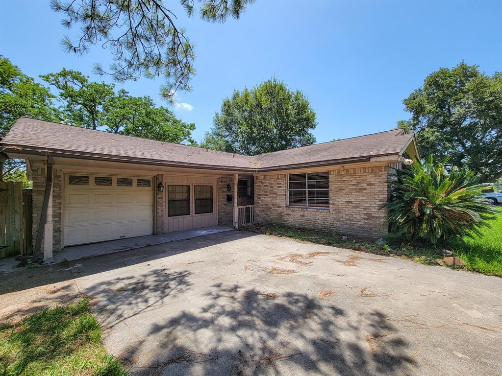 Foto principal - 1703 Raintree Dr
