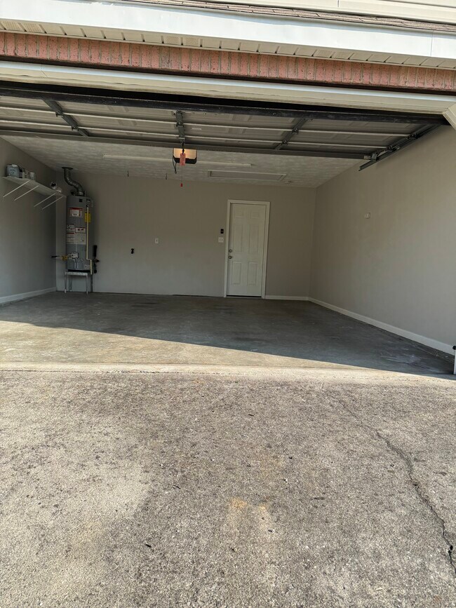 Foto del edificio - 7701 Red Bay Way