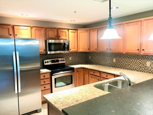 Maravilloso amplio/abierto de cocina - 2000 Newark Ln
