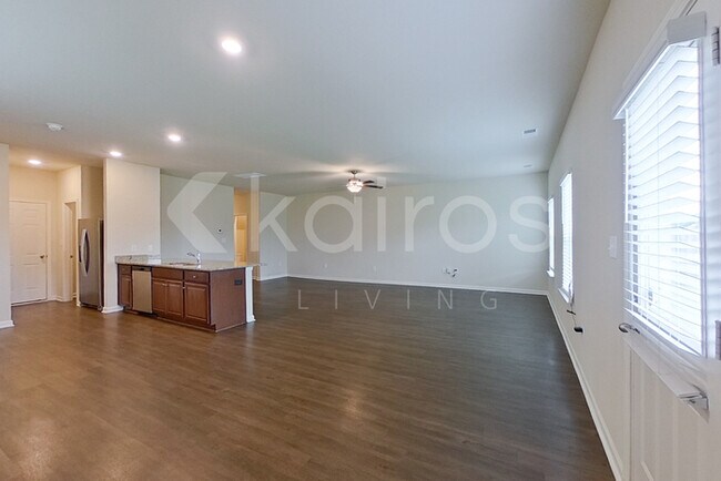 Foto del edificio - 1067 Pilgrim Ln