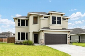 Building Photo - 3226 El Paso Dr