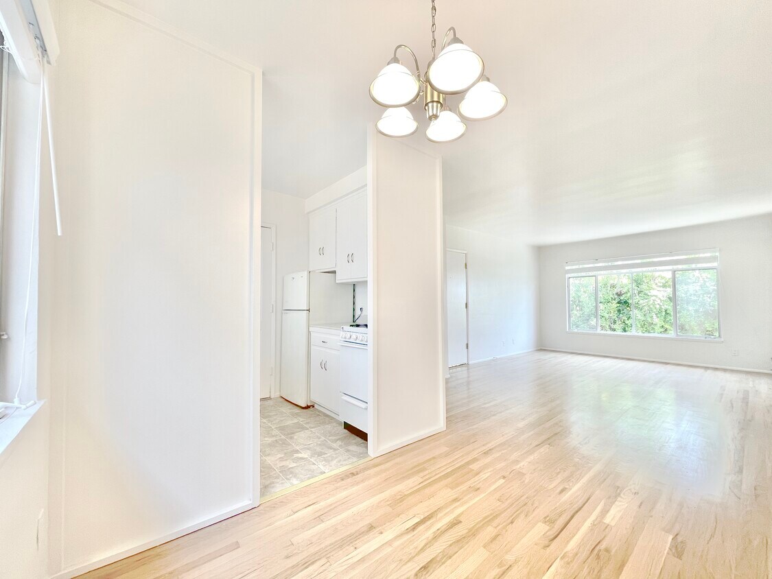 Foto principal - 1676 Manning Ave