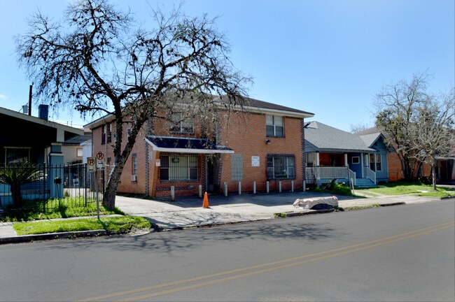 Foto del edificio - 4720 Polk St