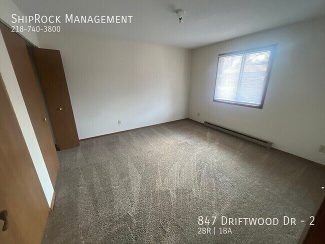 Foto del edificio - 847 Driftwood Dr