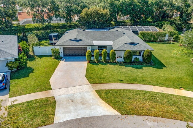 Foto del edificio - 932 Evergreen Dr