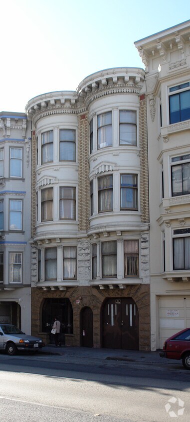 Building Photo - 1167 Pine St