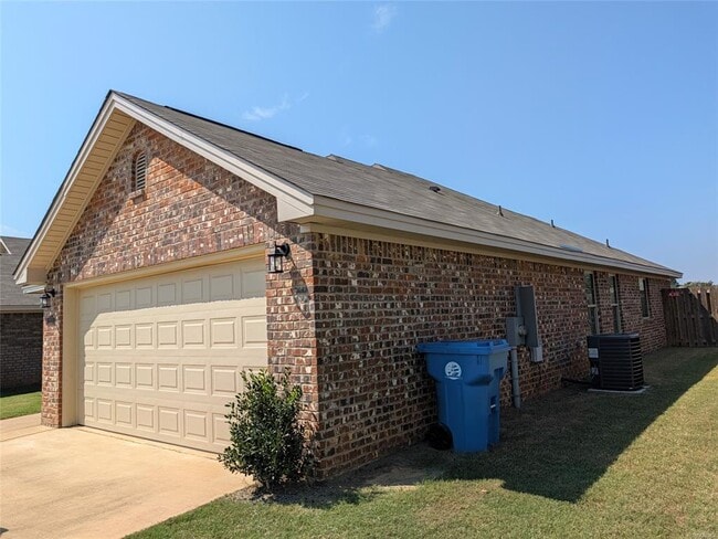 Building Photo - 133 Dawson's Ml Dr