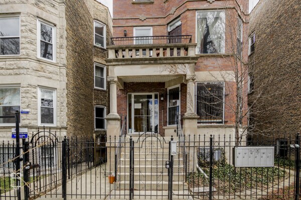 Primary Photo - 1443 N Washtenaw Ave