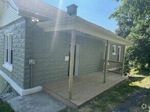 Building Photo - 1309 Watts St