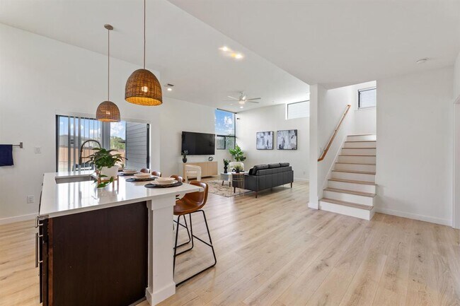 Foto del edificio - 5809 Toscana Ave