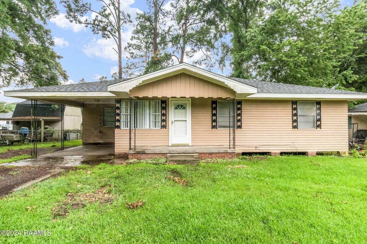 216 Estelle Dr, Carencro, LA 70520 House Rental in Carencro, LA