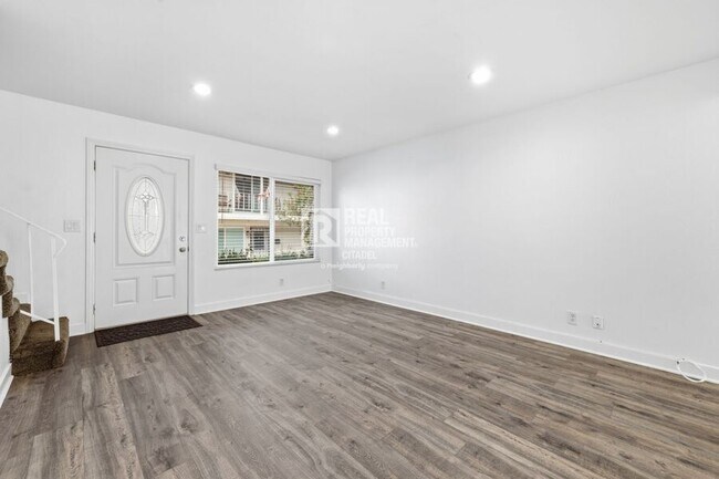 Foto del edificio - 4560 Jamestowne