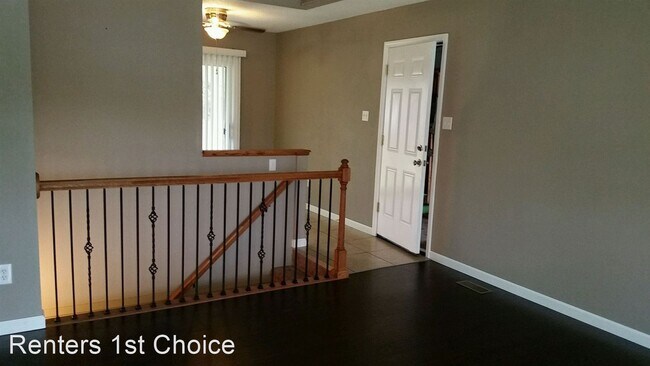 Building Photo - 3 br, 1.5 bath House - 2770 Tamarack