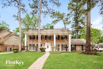 Building Photo - 1702 Corral Dr