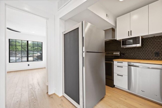 Foto del edificio - 3401 Timmons Ln