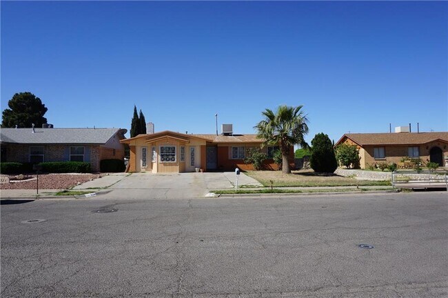 Building Photo - 329 Sereno Dr