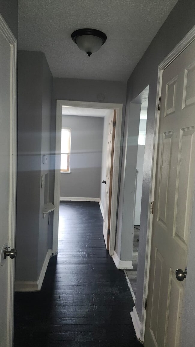 Building Photo - 146 Glenridge Place