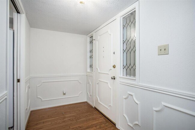Building Photo - 5050 Ambassador Way