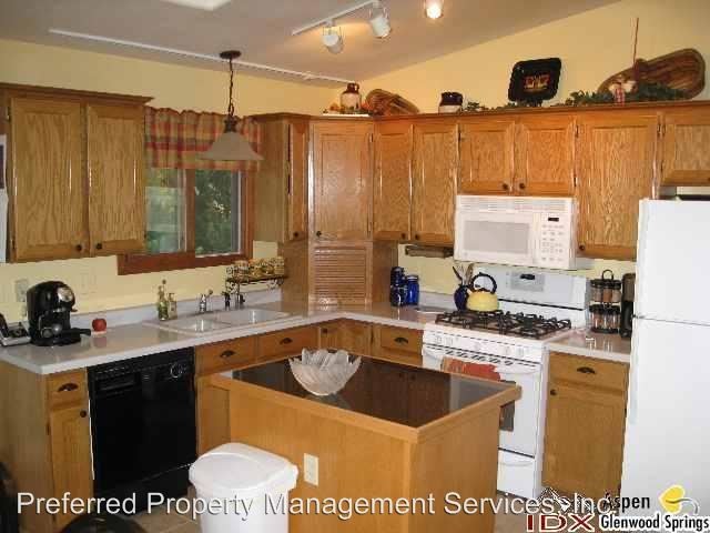 Building Photo - 4 br, 2 bath House - 607 Ginseng Road