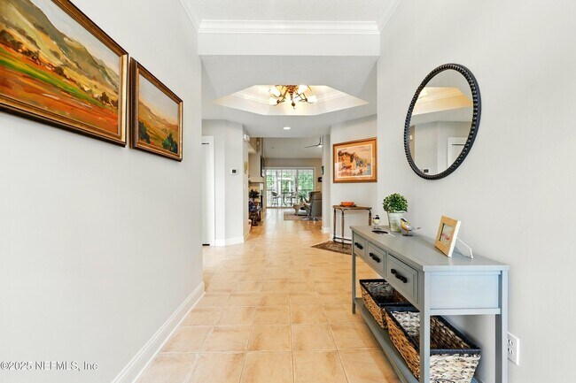 Foto del edificio - 330 N Shore Cir