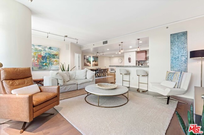 Foto del edificio - 13650 Marina Pointe Dr