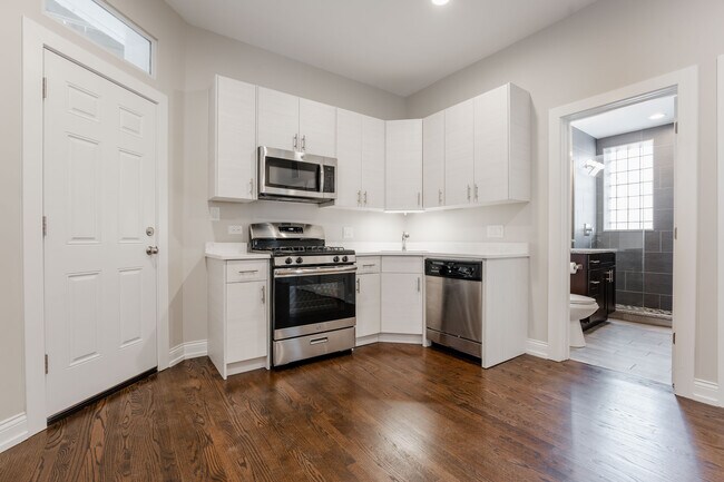 Foto del edificio - 2754 N Richmond St