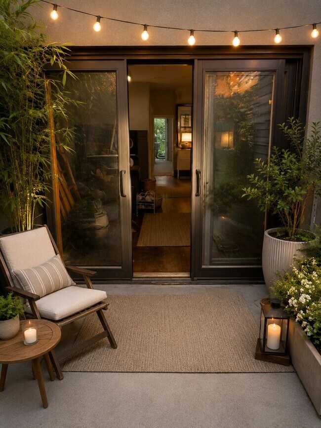Building Photo - Cozy 3 bedroom townhome on Philadelphia's most magical street