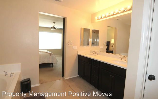 Foto del edificio - 5 br, 3 bath House - 25444 Red Hawk Road
