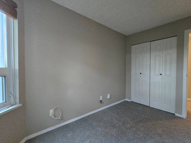 Photo du bâtiment - 1505 Church Ave