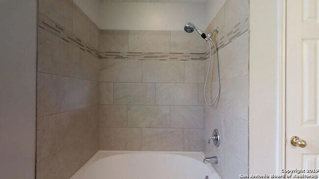 Master Bath - 17427 Sapphire Rim Dr