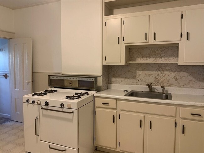 Photo - 107 Rutherford Ave Apartment