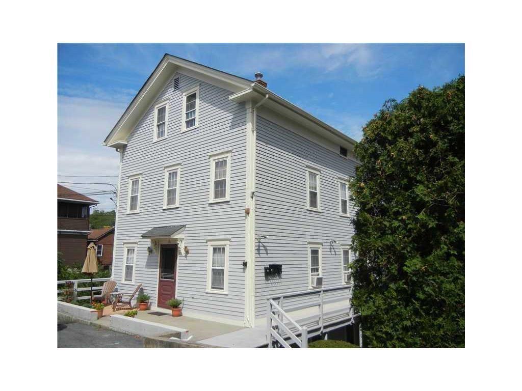 16 Bridge St Unit 3, East Greenwich, RI 02818 Room for Rent in East Greenwich, RI