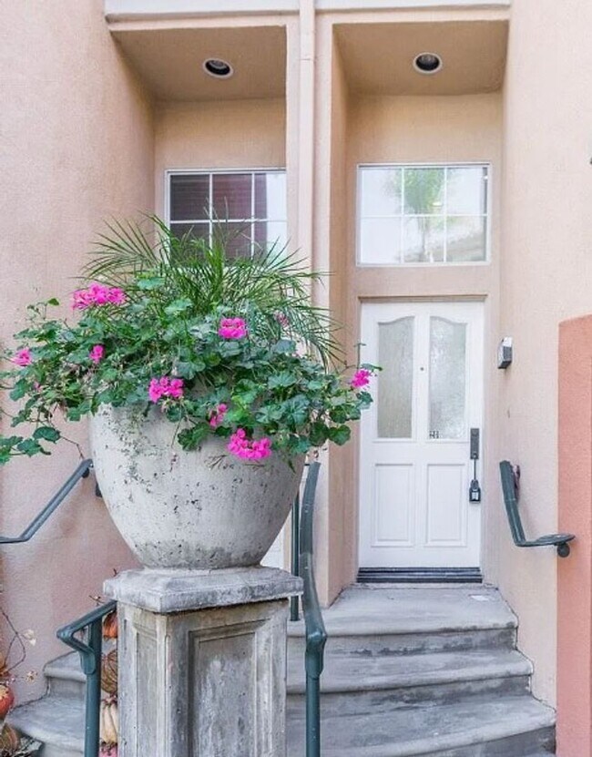 Building Photo - ? Stunning 3 Bedroom Home in Westpark – Corte Bella | 2-Car Garage | Pet Friendly | Available Apr...