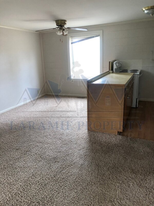 Foto del edificio - 529 E Spring Creek Dr