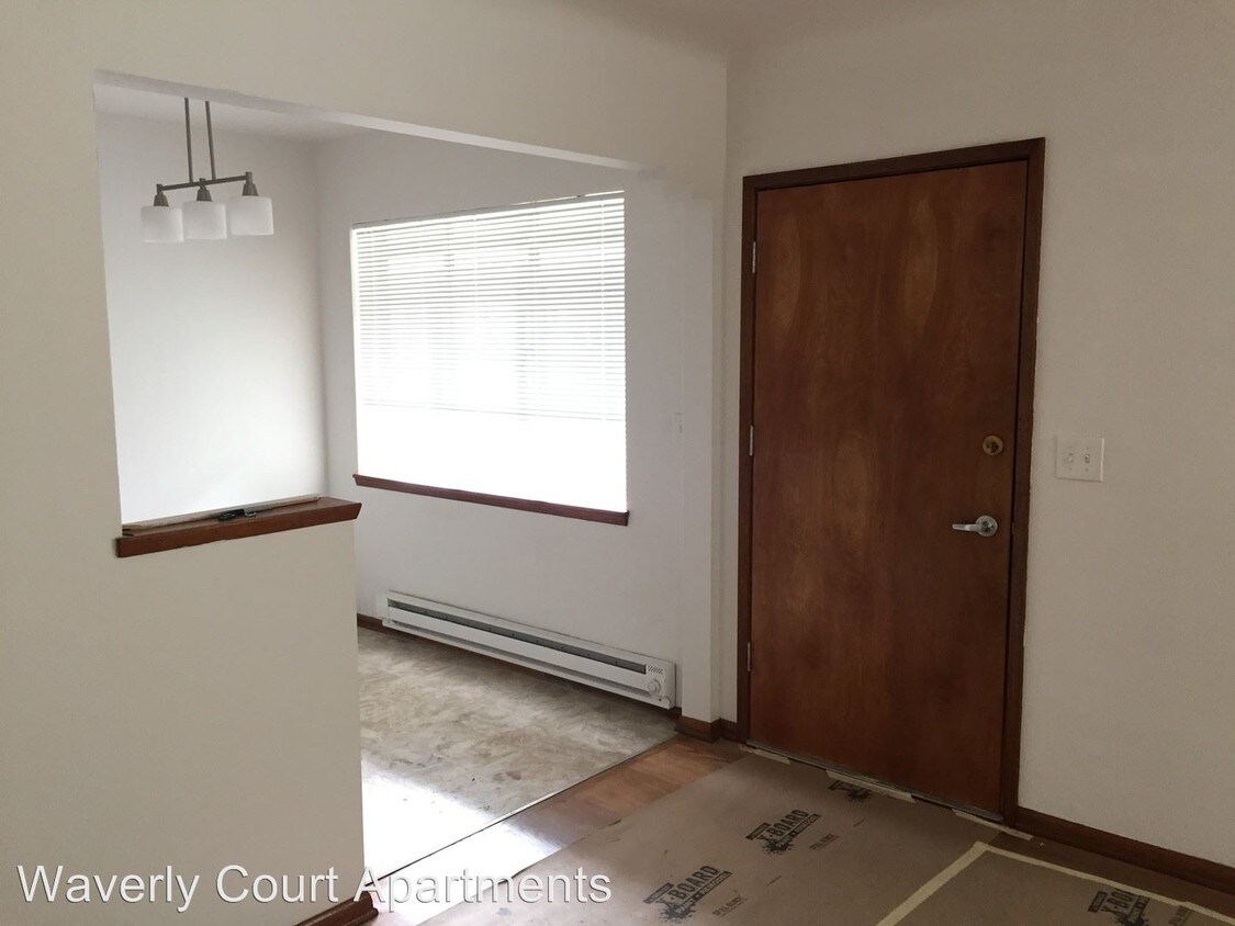 Foto principal - 2441 8th Ave N