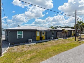 Building Photo - 3412 Clarinda St