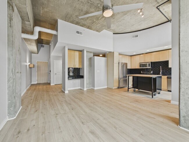 Foto del edificio - 1700 Bassett St