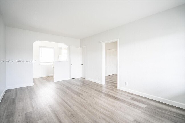 Foto del edificio - 1208 71st St