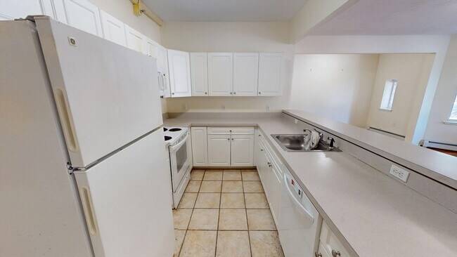 Foto del edificio - 1405 Beacon St