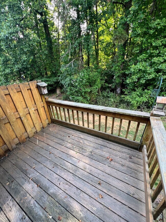 Foto del edificio - 3 Bedroom Townhome in Forest
