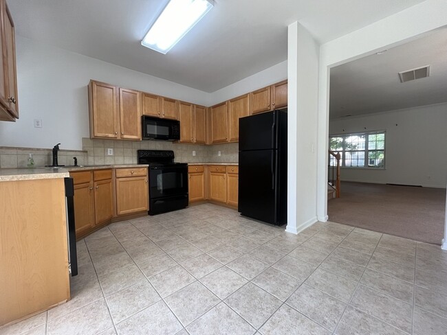 Foto del edificio - 3027 Summerfield Ridge Ln