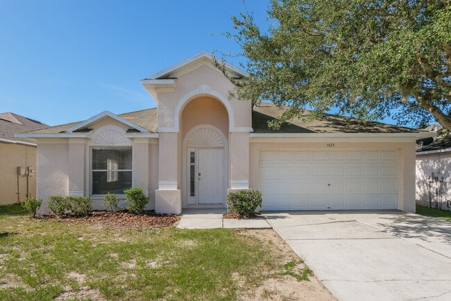Building Photo - 3123 Summer House Dr