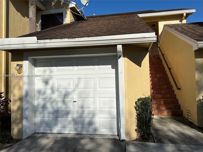 Building Photo - 151 SW 95th Ter
