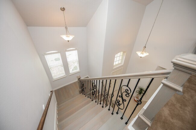 Foto del edificio - 3019 Lake Dr