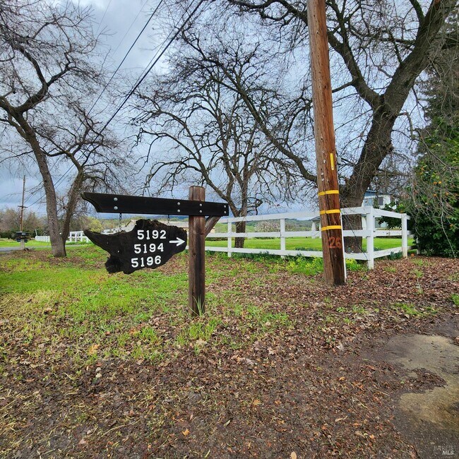 Foto del edificio - 5196 Gordon Valley Rd